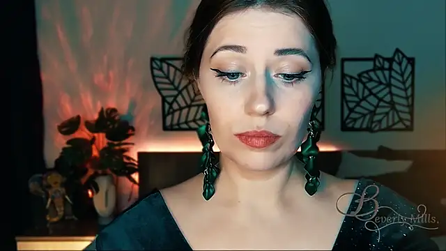 Snapshot of MissBeverlyMills chatting on 01-24-25, 06:14 MissBeverlyMills online show from 01-24-25, 06:14