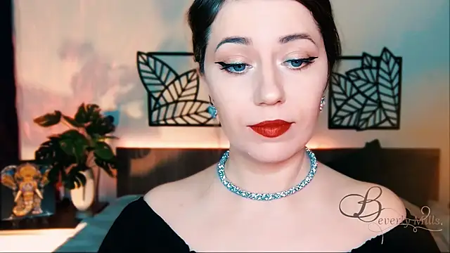 Snapshot of MissBeverlyMills chatting on 02-27-25, 05:56 MissBeverlyMills online show from 02-27-25, 05:56