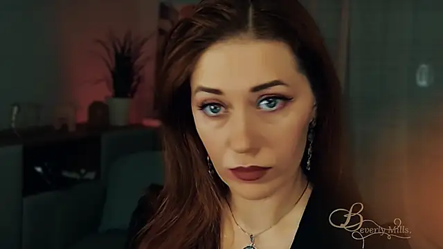 Snapshot of MissBeverlyMills chatting on 01-11-26, 05:34 MissBeverlyMills online show from 01-11-26, 05:34