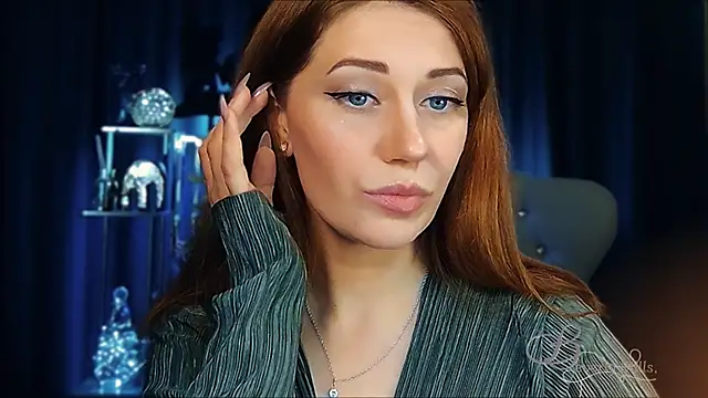 Snapshot of MissBeverlyMills chatting on 04-09-26, 10:53 MissBeverlyMills online show from 04-09-26, 10:53