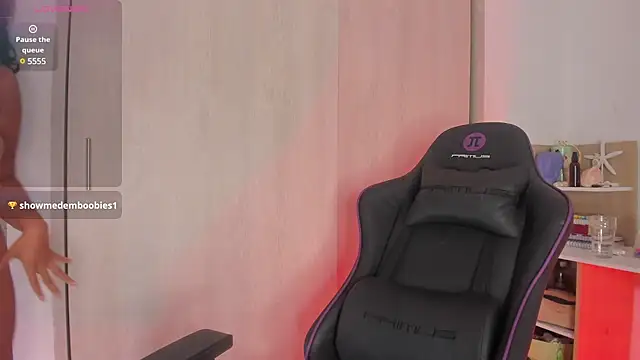 Melina Ferrer1 online show from 01-20-25, 05:59