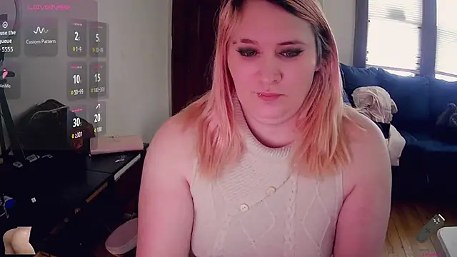 Snapshot of sweetmorgan1 chatting on 02-09-26, 08:57 sweetmorgan1 online show from 02-09-26, 08:57