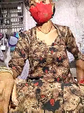 Snapshot of Anushka_Ji chatting on 06-17-26, 02:25 Anushka Ji online show from 06-17-26, 02:25