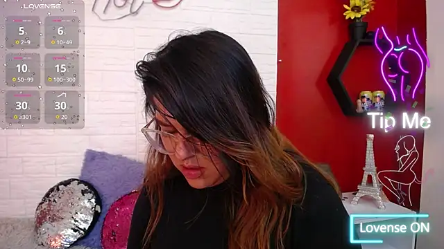 Snapshot of _poison_sweet chatting on 12-16-25, 09:31 poison sweet online show from 12-16-25, 09:31