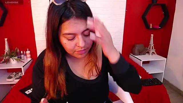 Snapshot of _poison_sweet chatting on 12-22-25, 07:22 poison sweet online show from 12-22-25, 07:22