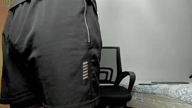 andrew rose  online show from 03-06-26, 08:05