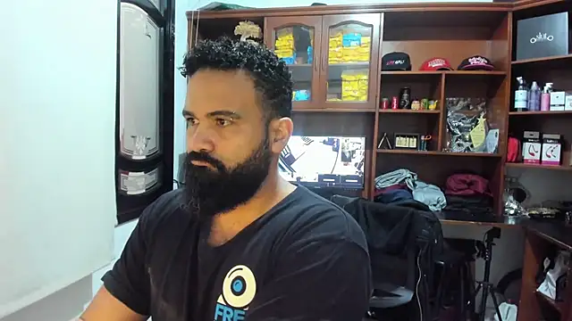 Snapshot of Drako_Argentii chatting on 02-20-25, 04:03 Drako Argentii online show from 02-20-25, 04:03