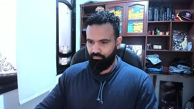 Snapshot of Drako_Argentii chatting on 02-24-25, 04:04 Drako Argentii online show from 02-24-25, 04:04