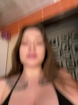 Snapshot of Vikki_toriya chatting on 01-10-26, 06:20 Vikki toriya online show from 01-10-26, 06:20