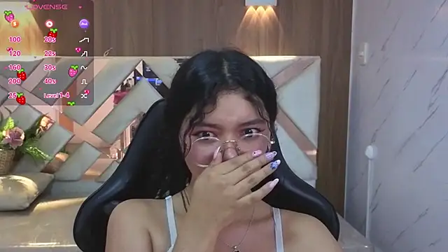 victoria castillo b online show from 10-05-25, 03:16