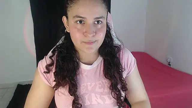 Snapshot of diana_fitass chatting on 06-23-26, 01:03 diana fitass online show from 06-23-26, 01:03