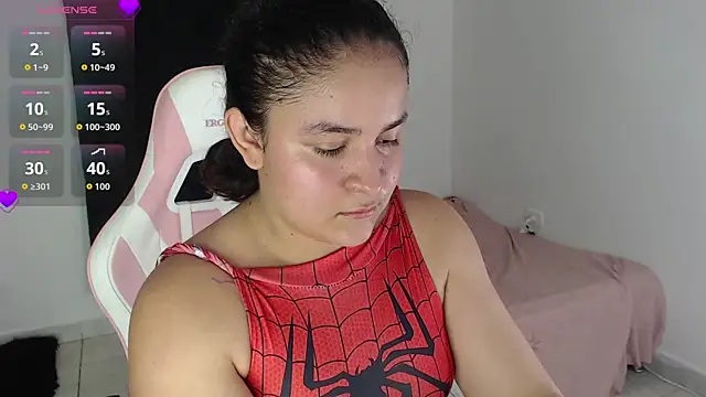 Snapshot of diana_fitass chatting on 07-29-26, 01:04 diana fitass online show from 07-29-26, 01:04