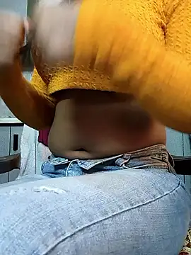 Snapshot of Sarita_7 chatting on 01-12-25, 07:53 Sarita 7 online show from 01-12-25, 07:53