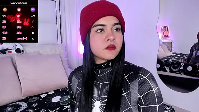 Snapshot of atena_hill chatting on 03-07-25, 08:11 atena hill online show from 03-07-25, 08:11