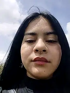 Snapshot of atena_hill chatting on 03-20-25, 07:04 atena hill online show from 03-20-25, 07:04