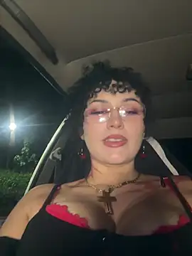 Snapshot of Electra_doll_ chatting on 03-05-26, 01:01 Electra doll online show from 03-05-26, 01:01