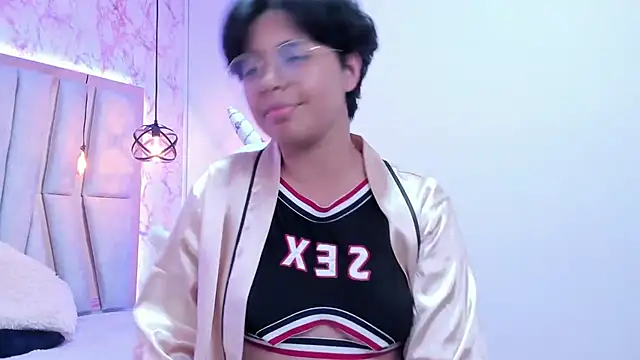 Snapshot of Emmapark_ chatting on 03-08-25, 09:08 Emmapark online show from 03-08-25, 09:08