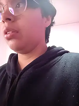 Snapshot of Emmapark_ chatting on 03-12-25, 06:44 Emmapark online show from 03-12-25, 06:44