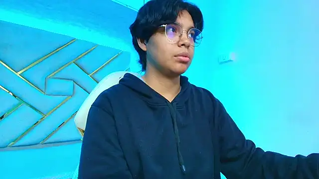 Snapshot of Emmapark_ chatting on 03-19-25, 11:28 Emmapark online show from 03-19-25, 11:28