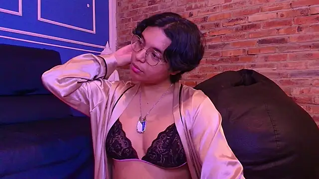 Snapshot of Emmapark_ chatting on 11-25-25, 03:45 Emmapark online show from 11-25-25, 03:45