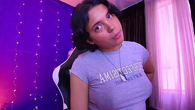 Snapshot of Emmapark_ chatting on 01-09-26, 07:15 Emmapark online show from 01-09-26, 07:15