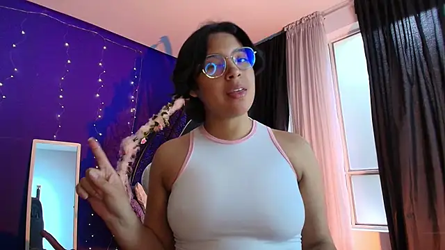 Snapshot of Emmapark_ chatting on 01-16-26, 06:12 Emmapark online show from 01-16-26, 06:12