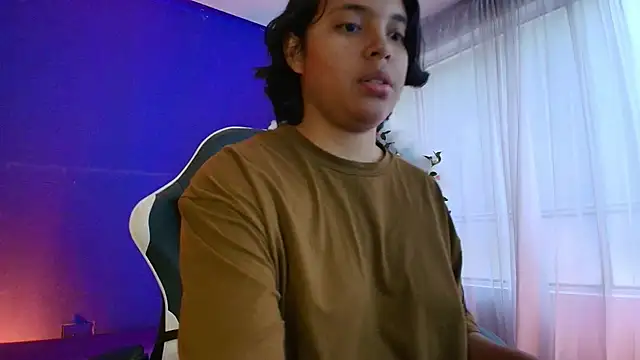 Snapshot of Emmapark_ chatting on 03-15-26, 06:36 Emmapark online show from 03-15-26, 06:36