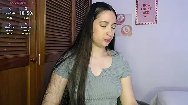 sofiaduque 26 online show from 04-26-26, 07:33