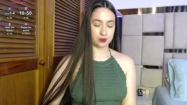 Snapshot of sofiaduque_26 chatting on 05-04-26, 08:05 sofiaduque 26 online show from 05-04-26, 08:05