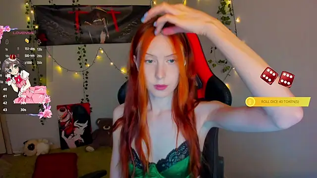 Snapshot of FruttiTatti chatting on 05-25-26, 06:03 FruttiTatti online show from 05-25-26, 06:03