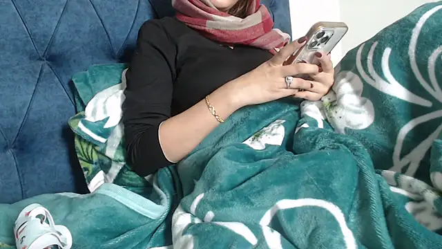 Jen jennyy1 online show from 12-15-24, 08:04