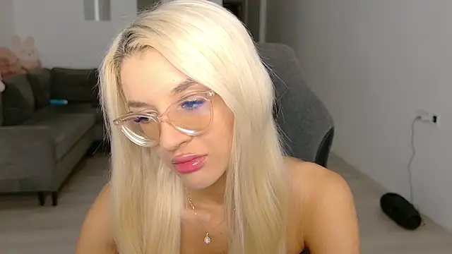 LovelyBianca online show from 07-18-26, 07:17
