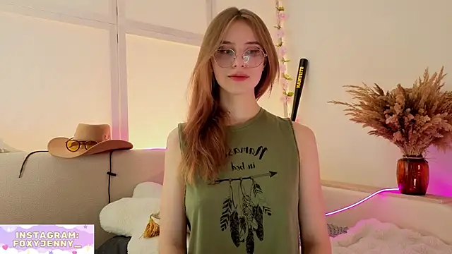 Snapshot of JennyDilly chatting on 07-24-26, 06:06 JennyDilly online show from 07-24-26, 06:06