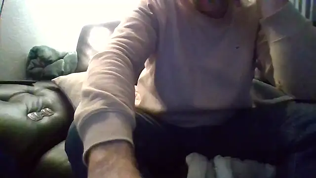 Snapshot of Au_plaisir_des_femmes chatting on 12-02-25, 10:49 Au plaisir des femmes online show from 12-02-25, 10:49