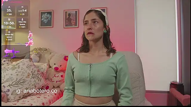 Snapshot of KittyAna chatting on 11-11-25, 07:36 KittyAna online show from 11-11-25, 07:36