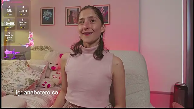 Snapshot of KittyAna chatting on 12-04-25, 07:55 KittyAna online show from 12-04-25, 07:55