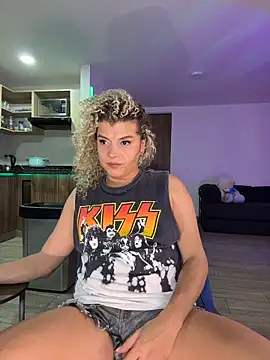 Georgiafox online show from 06-16-26, 11:29