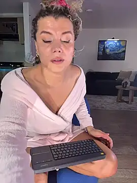 Georgiafox online show from 07-13-26, 02:58