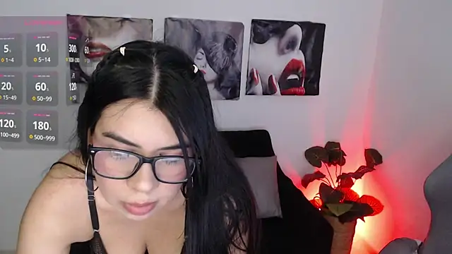 miis laiila online show from 03-22-26, 12:25