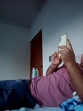 Snapshot of nek36 chatting on 10-27-25, 12:04 nek36 online show from 10-27-25, 12:04