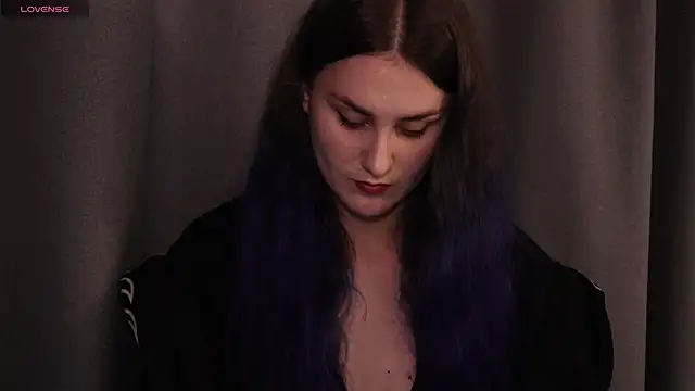 Erotic Synth Goddess online show from 10-17-25, 04:31
