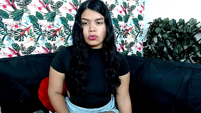 Snapshot of Wendy_Hot_ chatting on 02-15-25, 03:09 Wendy Hot online show from 02-15-25, 03:09