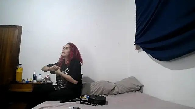 Snapshot of Oliver-sophia chatting on 02-05-26, 12:04 Oliver-sophia online show from 02-05-26, 12:04