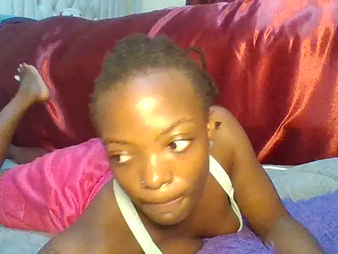 HOTBABE19 online show from 10-29-25, 12:40