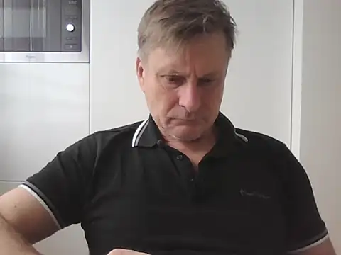 johnnym1 online show from 01-08-25, 12:26