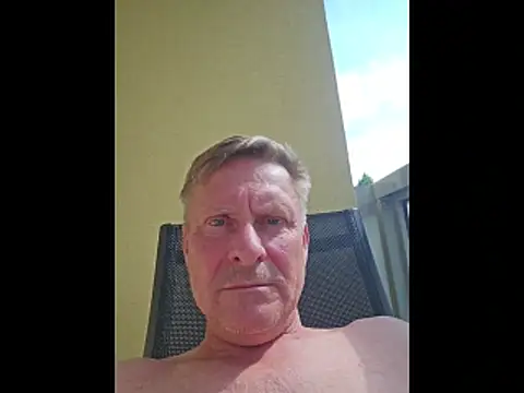 johnnym1 online show from 06-16-26, 07:33