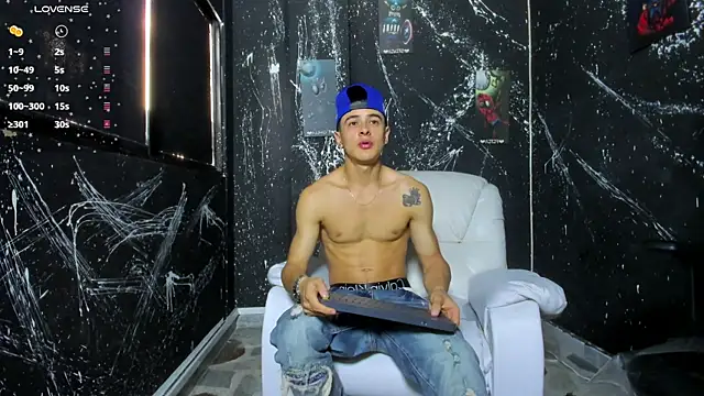 Snapshot of JuniorMorris_ chatting on 09-12-25, 09:26 JuniorMorris  online show from 09-12-25, 09:26