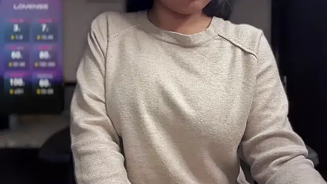 Snapshot of Spice-Summi chatting on 12-05-24, 02:33 Spice-Summi online show from 12-05-24, 02:33