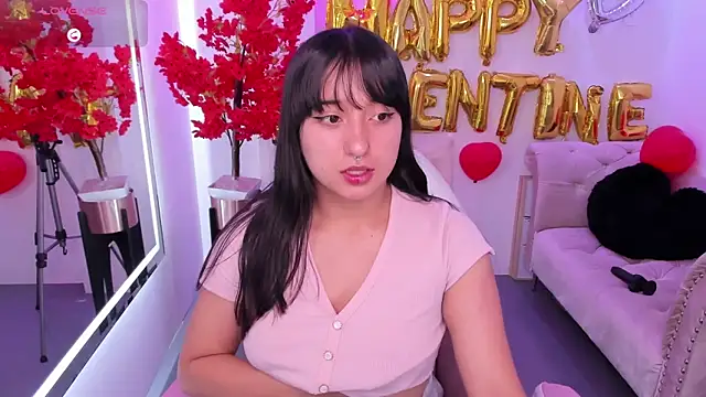 Snapshot of Miss_dolly_ chatting on 02-18-25, 03:10 Miss dolly online show from 02-18-25, 03:10