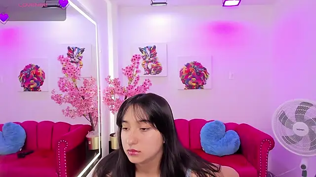 Snapshot of Miss_dolly_ chatting on 03-03-25, 12:16 Miss dolly online show from 03-03-25, 12:16